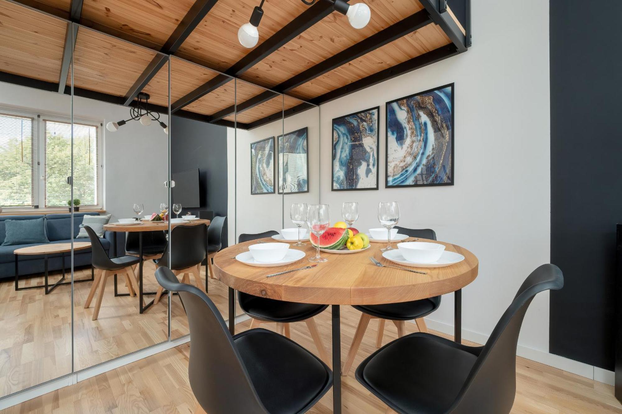 Eleganckie Studio Na 2 Pietrze Dla 4 Osob Z Antresola, Wanna I Parkingiem By Noclegi Renters Łódź Zewnętrze zdjęcie